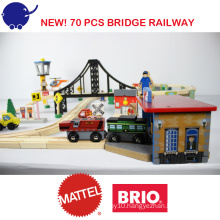 2016 New Popular 70 pcs Garage Bridge Wooden Railway Track Set Train Toy